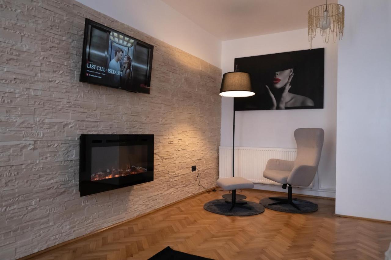 Casa Basarab Brasov Hotel Buitenkant foto