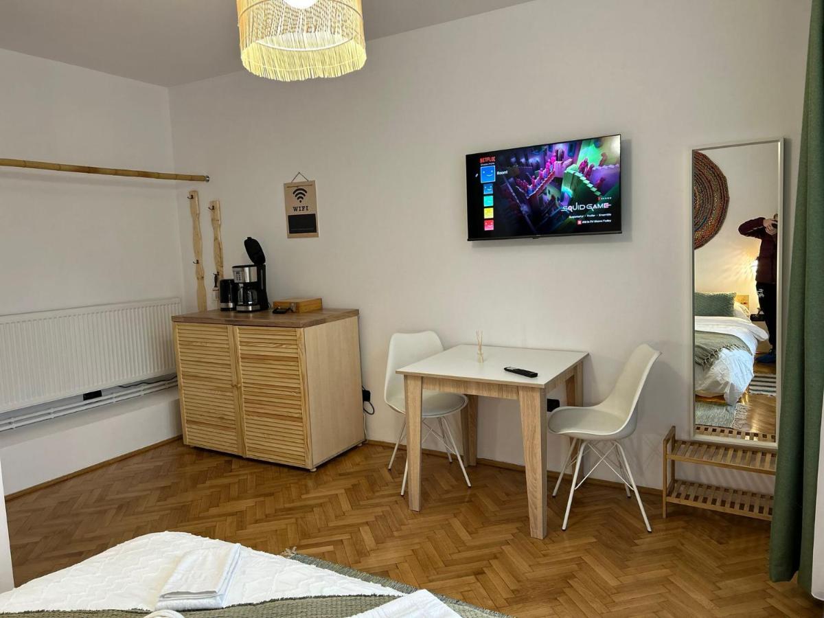 Casa Basarab Brasov Hotel Buitenkant foto
