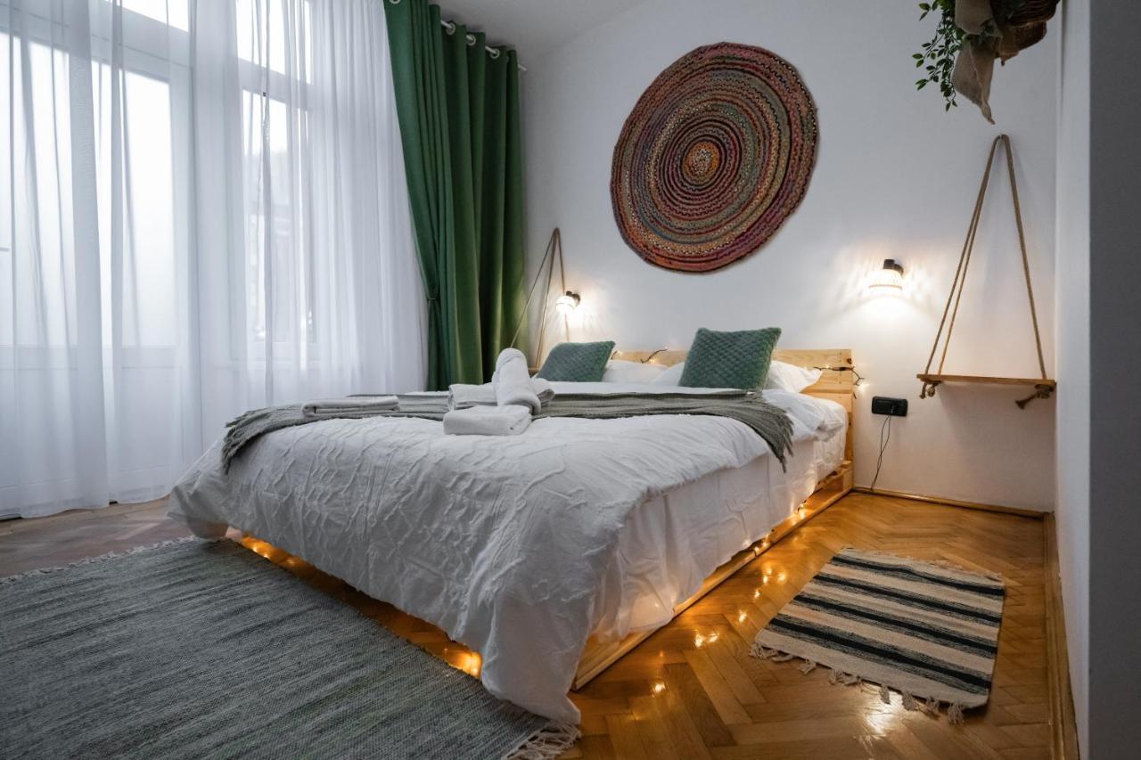 Casa Basarab Brasov Hotel Buitenkant foto