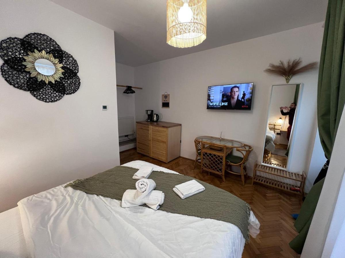 Casa Basarab Brasov Hotel Buitenkant foto