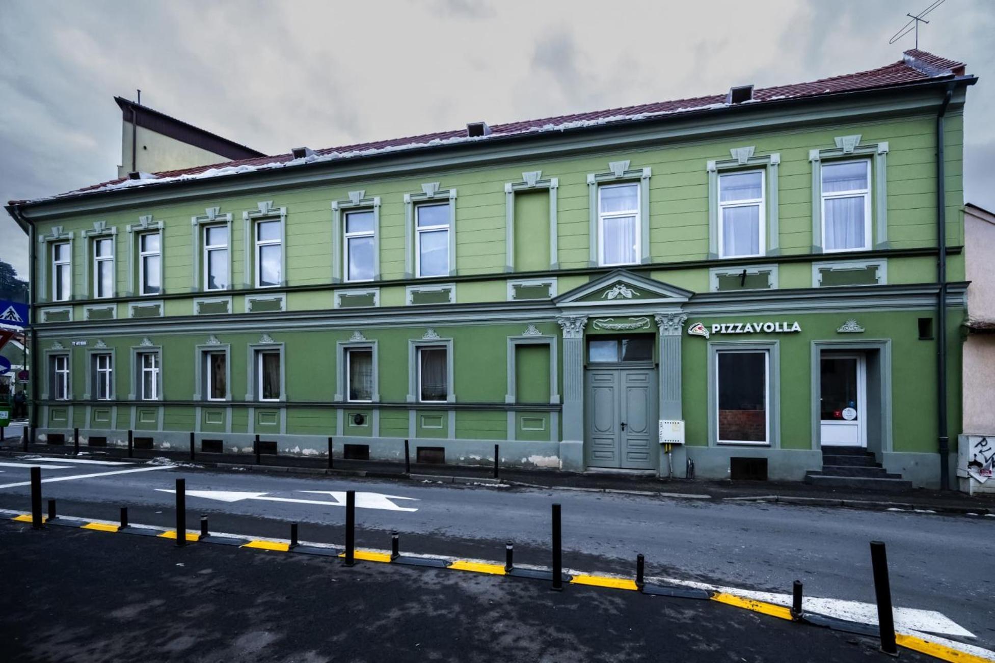 Casa Basarab Brasov Hotel Buitenkant foto